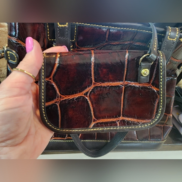 Dooney And Bourke Leather Croc Embossed Chocolate Shoulder Tote Purse Coin Pouch - Picture 10 of 14